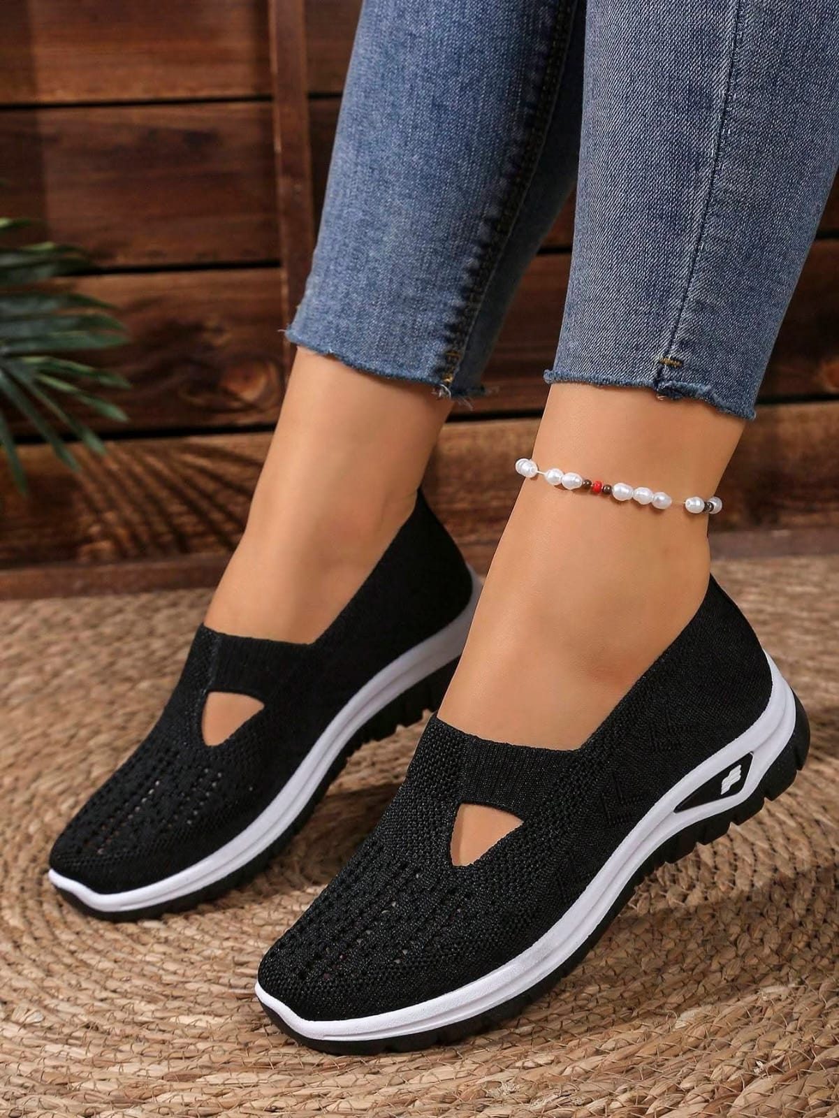 Women's Breathable Knit Slip-On Sneakers