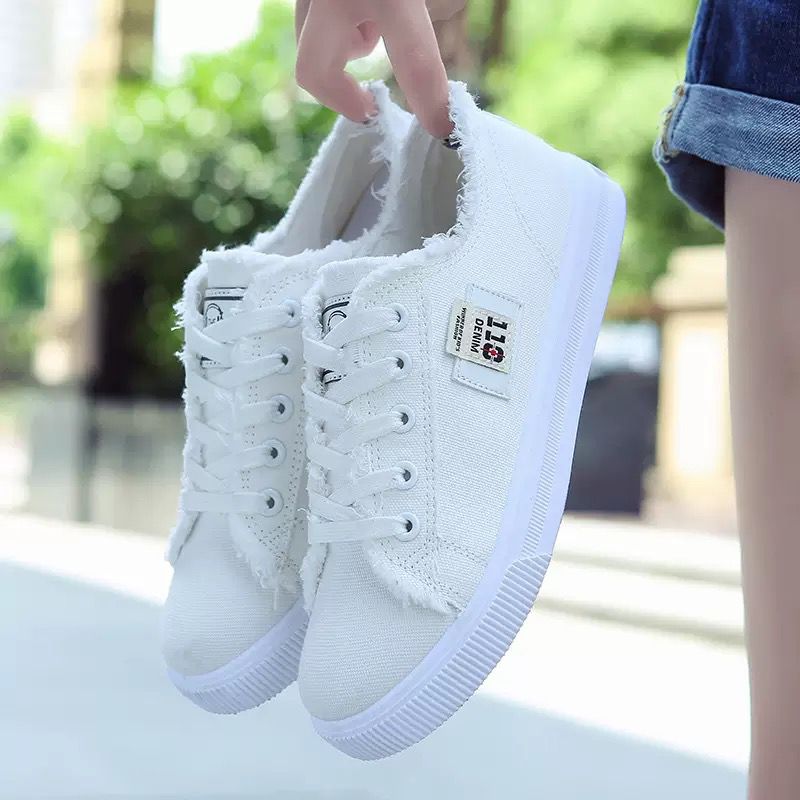 110 Denim Casual Sneakers