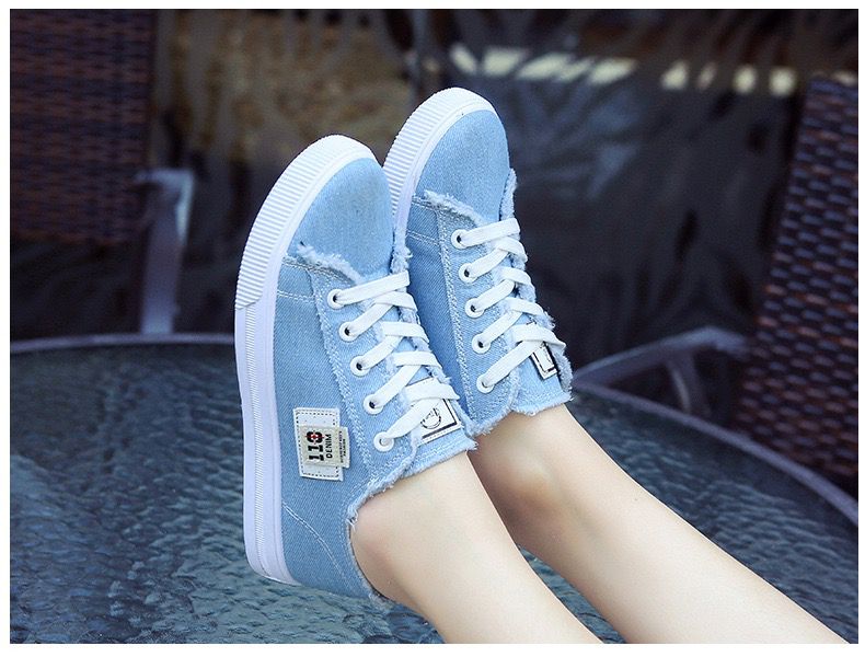 110 Denim Casual Sneakers