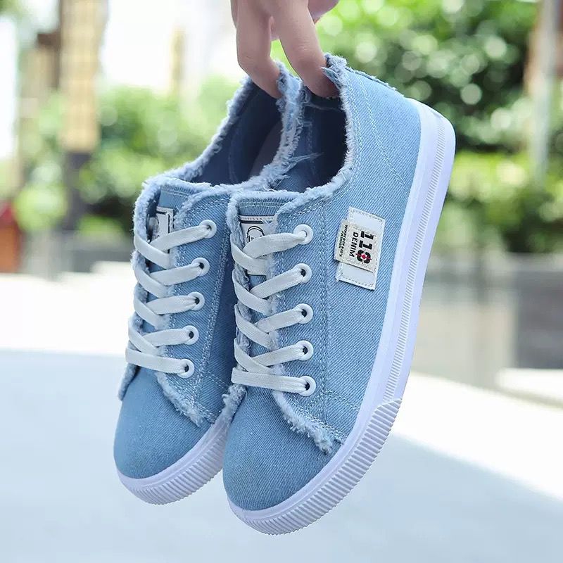 110 Denim Casual Sneakers