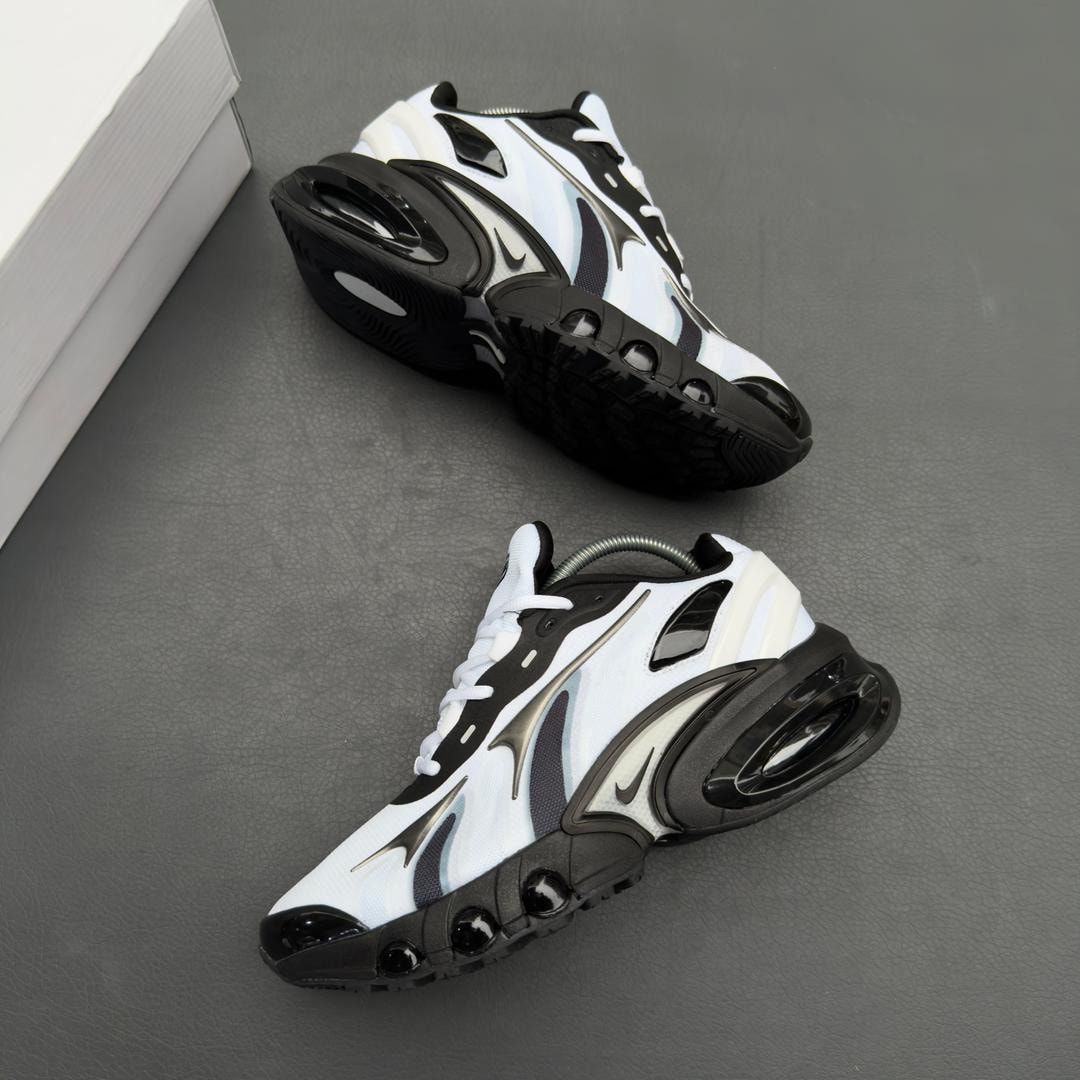 Nike Air Max Dn Sneakers