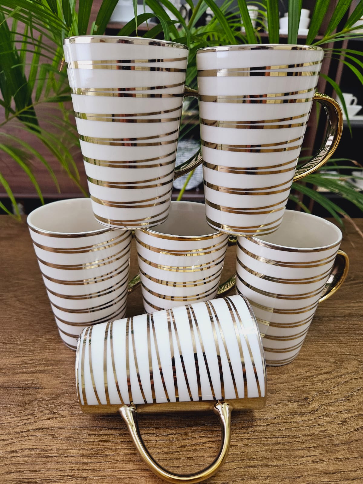 Luxury Gold & White Ceramic Mug Set (6 Pieces)