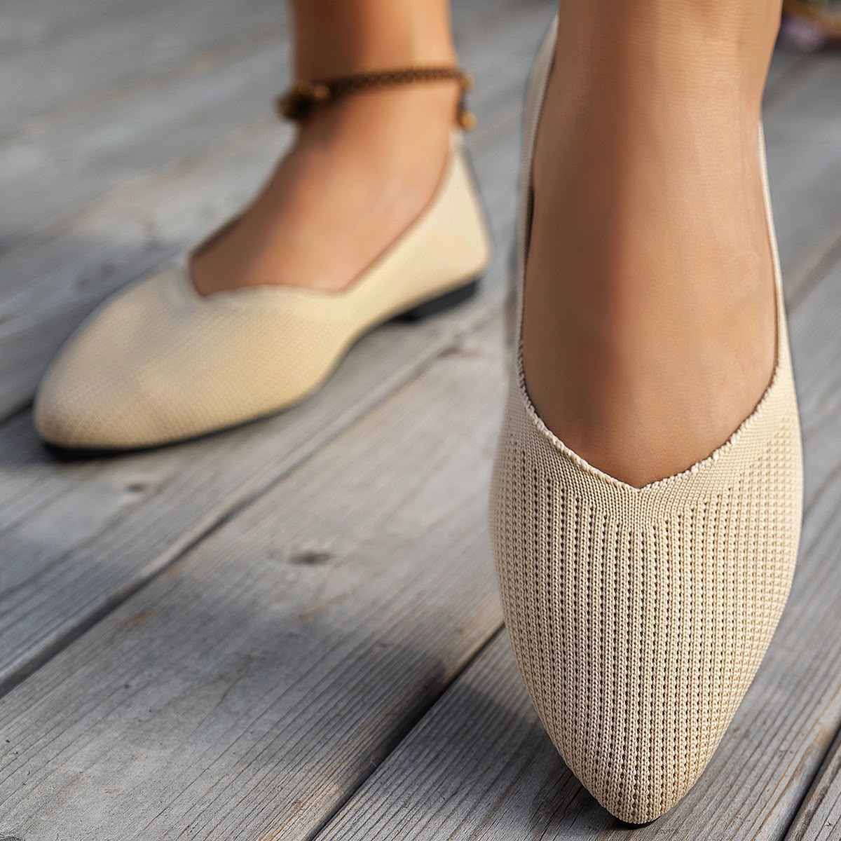 Ladies Pointed Knitted Flats