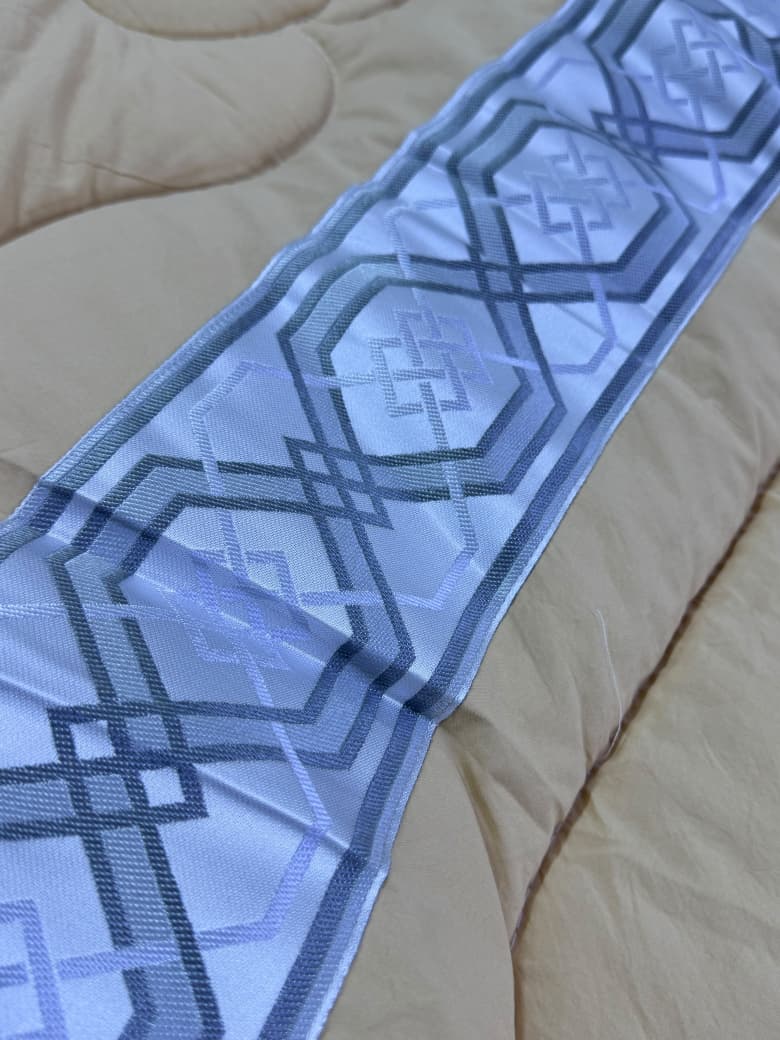 Fancy duvet with elegant lace trim edges