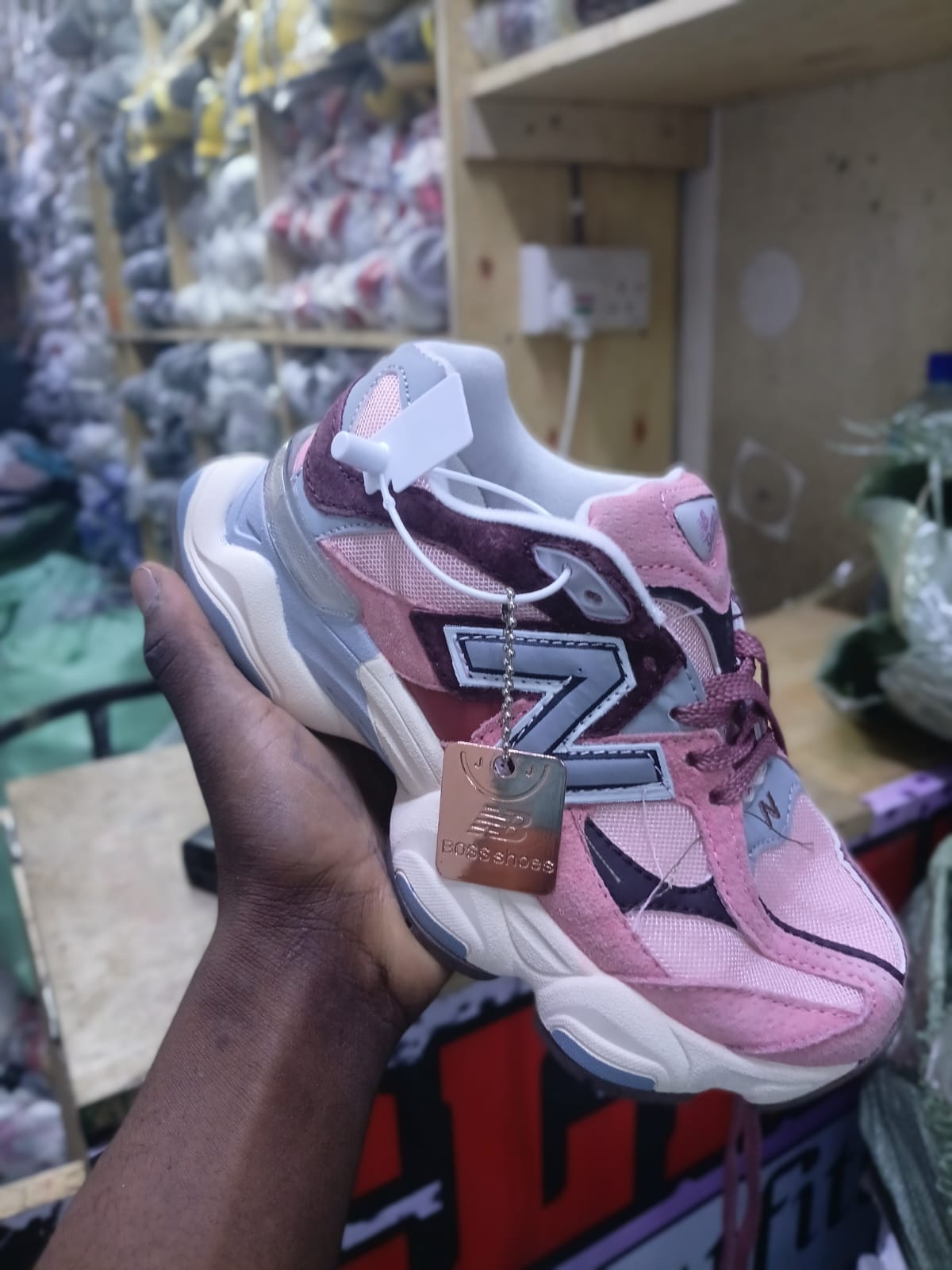 Spot New Balance 9060s