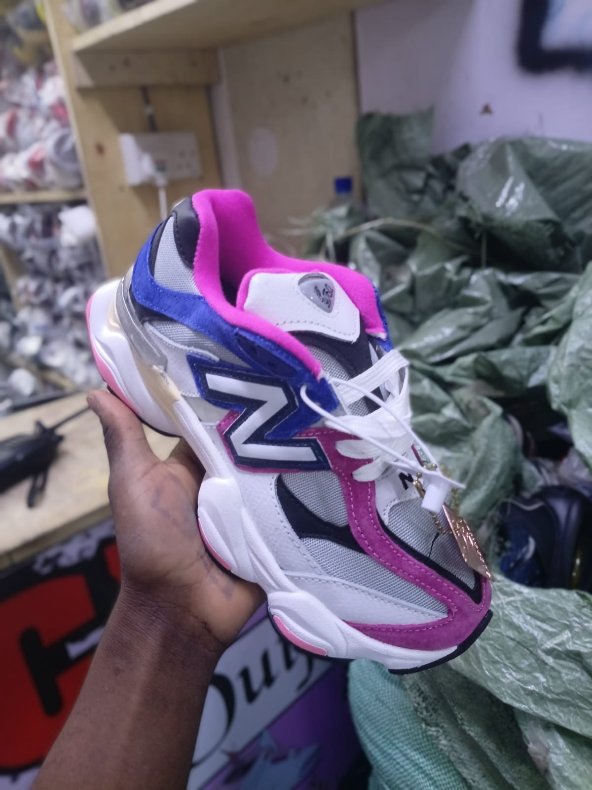 Spot New Balance 9060s